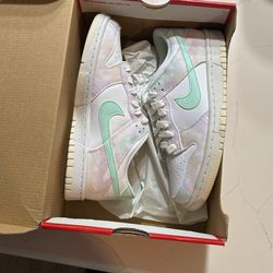 Dunk Low Size 5.5