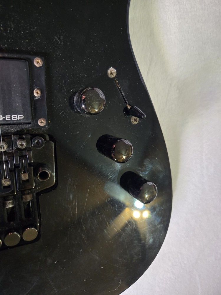 ESP LTD KIRK HAMMET Electric Guitar