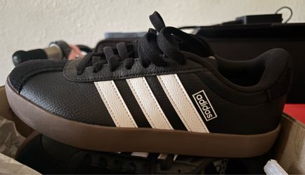 Adidas Adult size 8