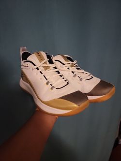 Steph Curry 3Z5 NM BASKETBALL SHOES