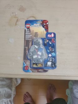 Lego Marvel Spider-man Versus Venom And Iron Venom 40453
