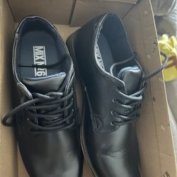 Dressy Shoes Size 5 Like New 