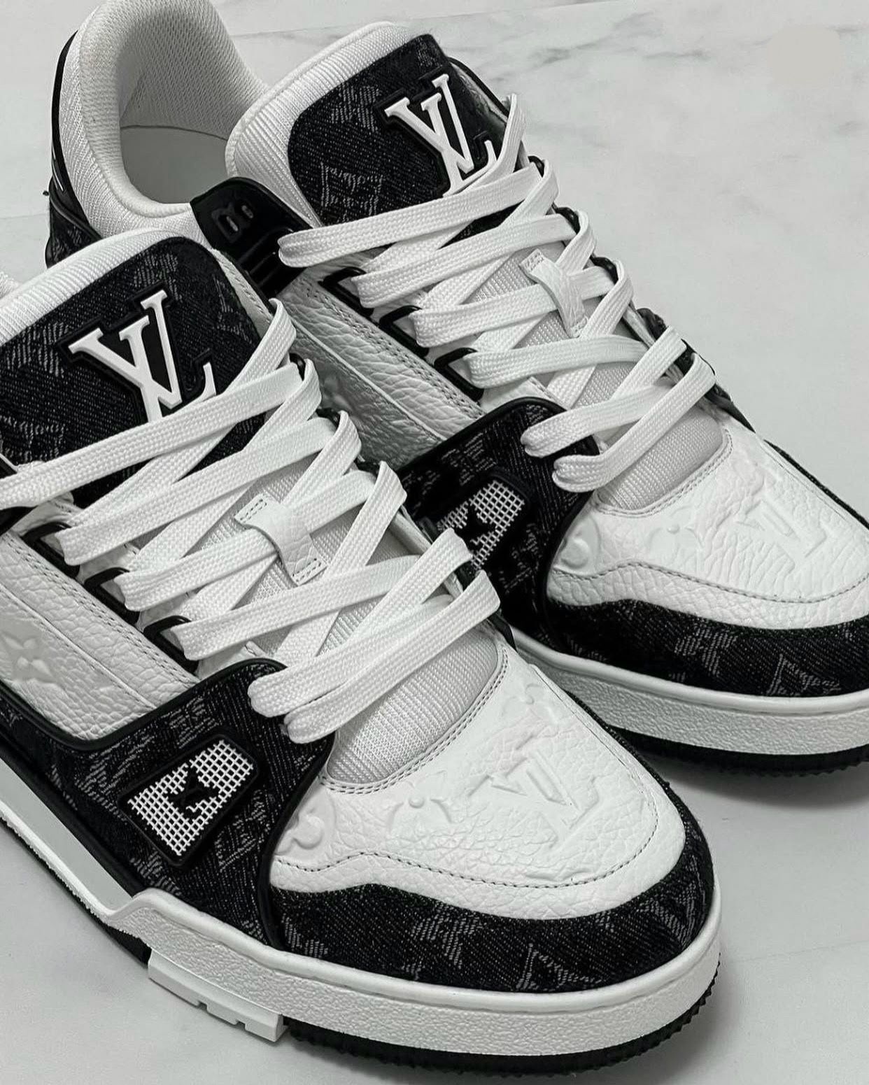 LV Louis Vuitton Trainer Sneaker
