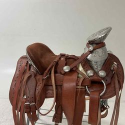 Montura Charra De Cuero Con Herraje Y Fuste Plateado 