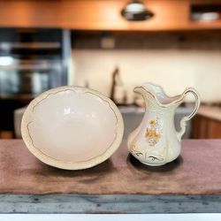 HOME > PRICE GUIDE > CERAMICS RS PRUSSIA PITCHER AND WASH BASIN 