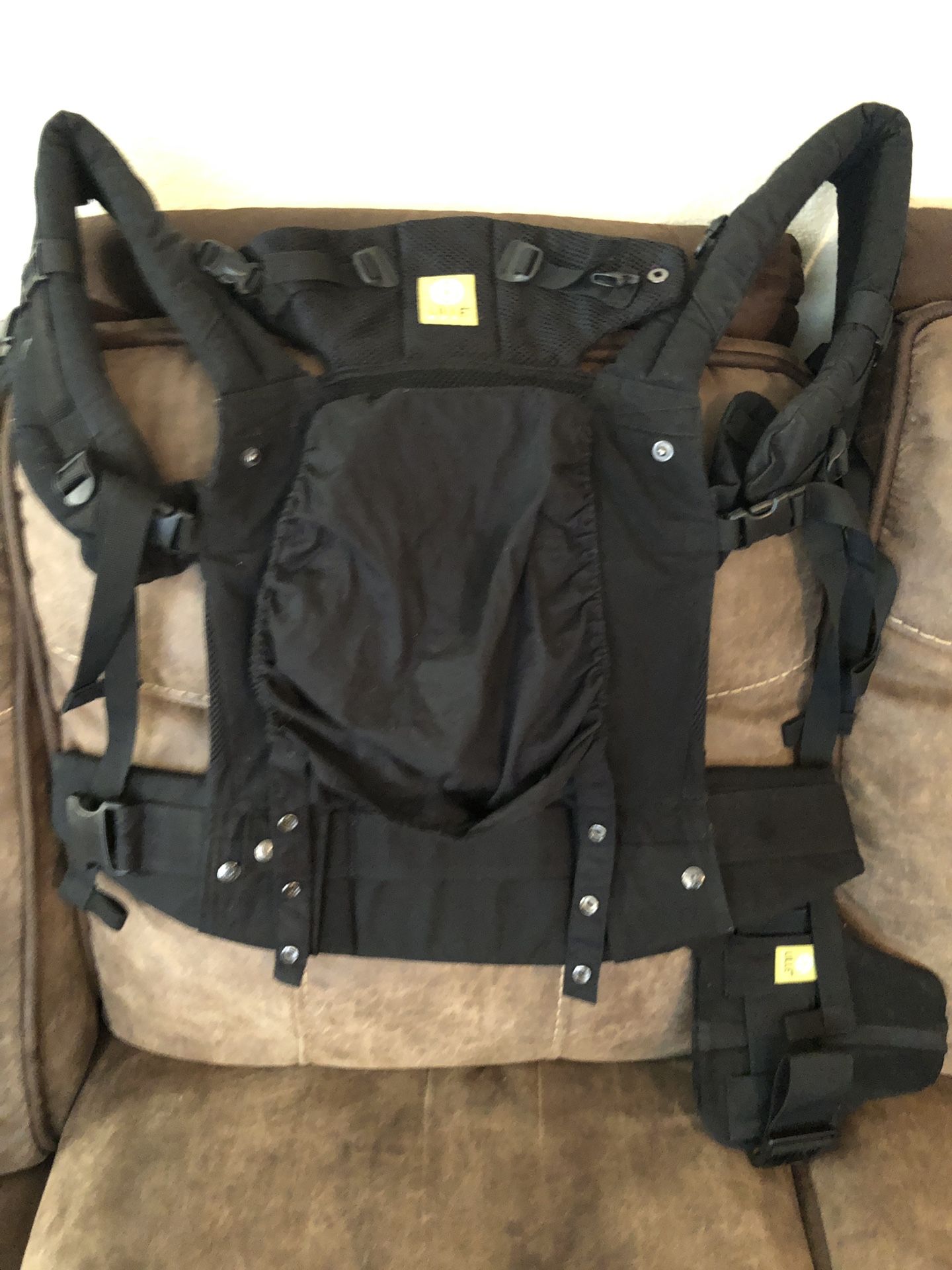 LILLÉbaby carrier
