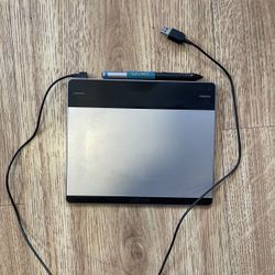 Wacom Intuos Digital Tablet