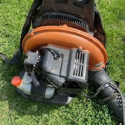 ECHO LEAF BLOWER 