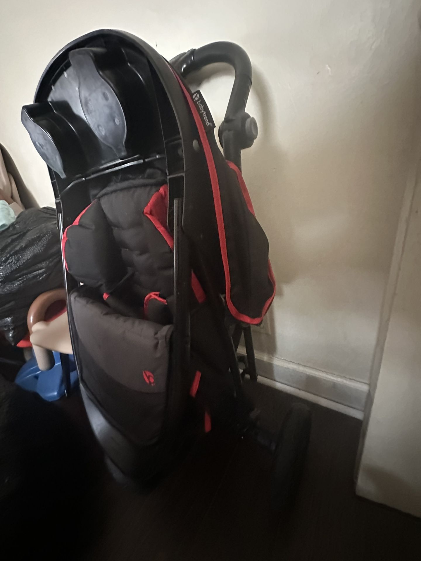 Unique Baby Stroller (Black and Red)