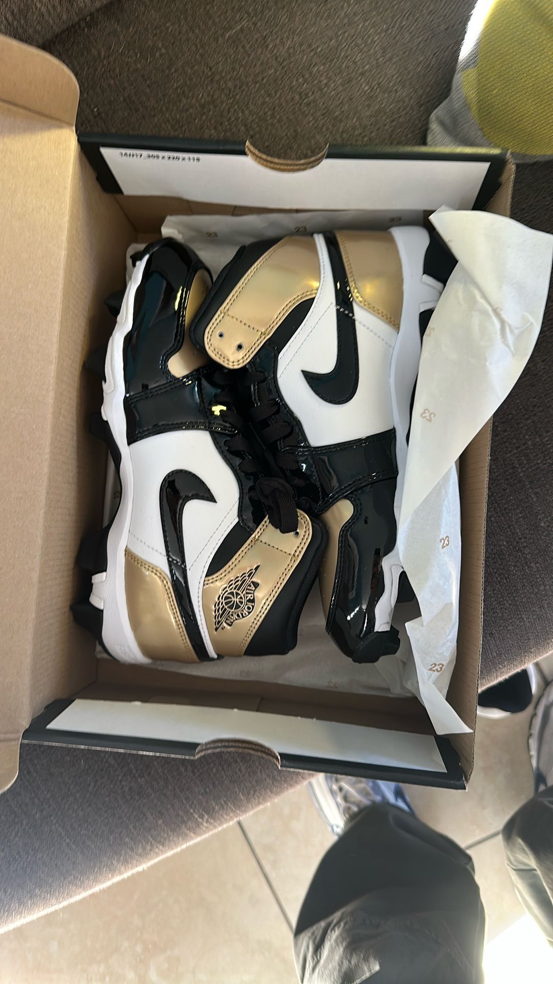 Jordan 1 Mid Youth Cleat