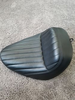Street Bob 2020 Seat