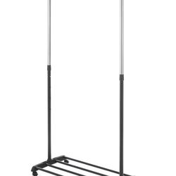 Adjustable garment Rack