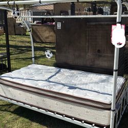 Soccer bed
