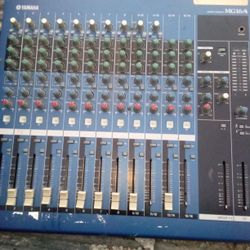 Mixing Yamaha Console Mg16/4 16 Channel