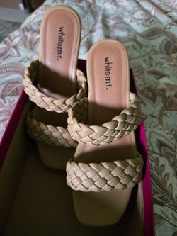 White mountain size 7 shoes