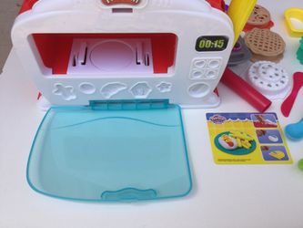 Play-Doh Magical Oven Food Set (Light and Sound DO NOT Work)
