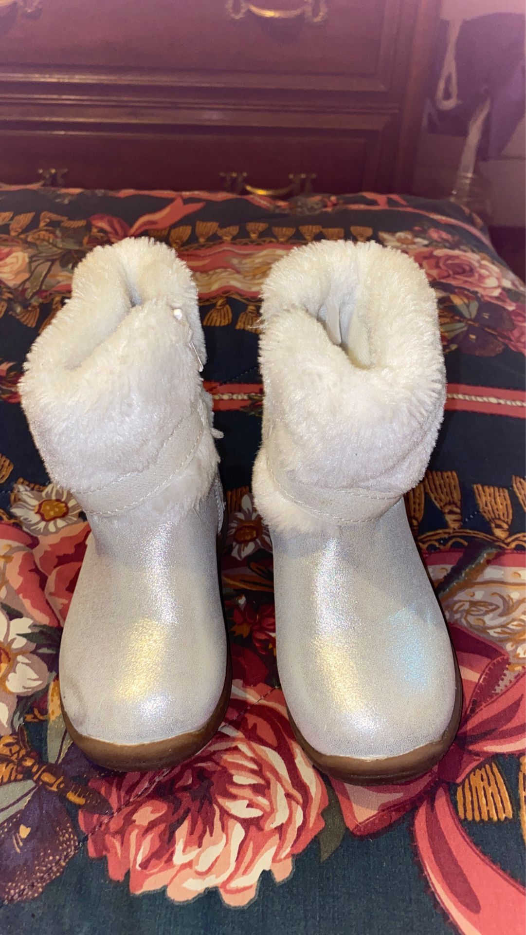 Osh kosh metallic boots