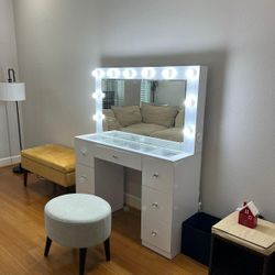 Vanities (new ) $ 29 Down 