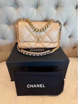 Lambskin Quilted Large Chanel 19 Flap Beige