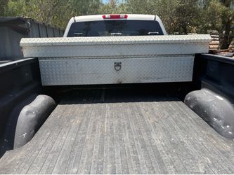 Aluminum toolbox for truck or trailer