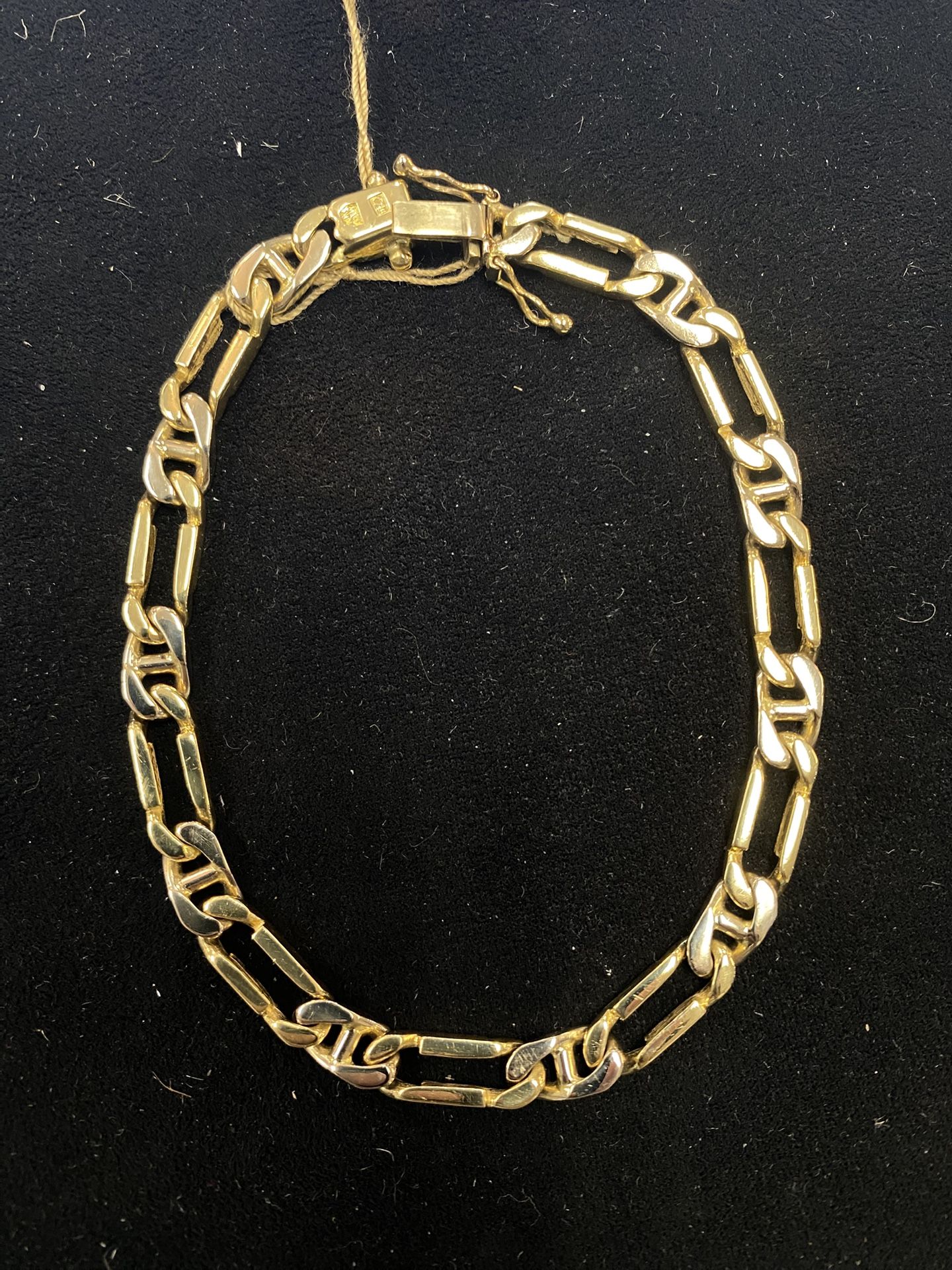 18k Gold Modified Figarruci Bracelet 24.1g 8”