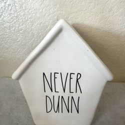 RaeDunn Never Dunn Birdhouse Savings 