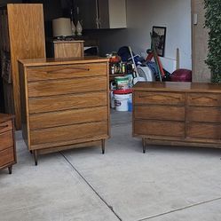 Mid Century Dresser Set 