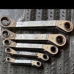 Craftsman Offset Ratcheting Metric Wrench Set Of 5 Like New