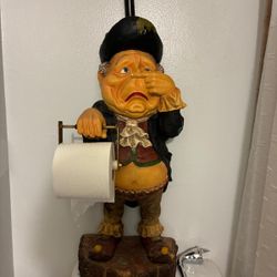 Funny Gnome Toilet Paper Holder – Vintage Comedic Bathroom Decor