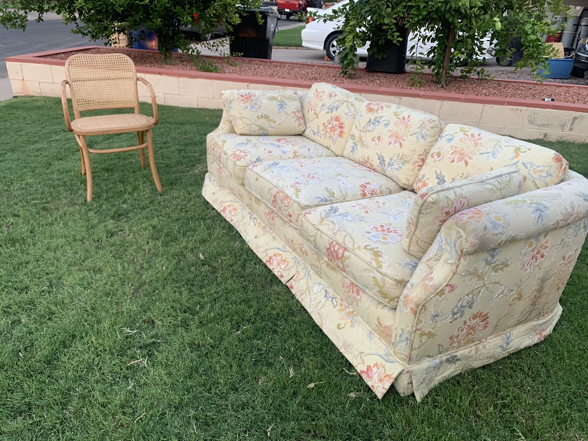 Vintage Floral Couch