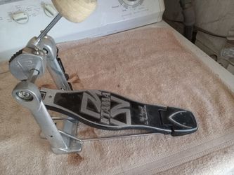 Drum pedal