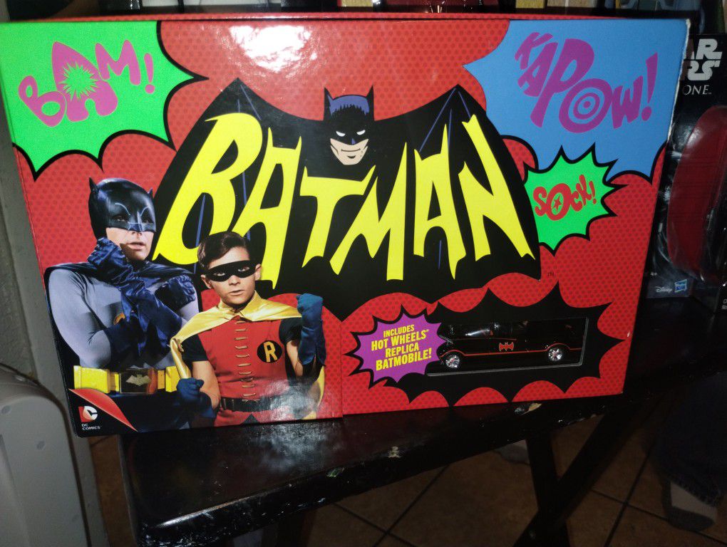 Collectible Batman TV Series With A Hot wheel Batmobile 