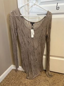 *NEW* Women’s Express Long Sleeve Top-Size Medium