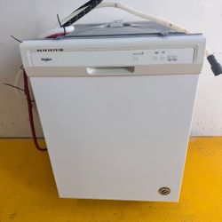 Whirlpool White Dishwasher. 100% FULLY WORKING!