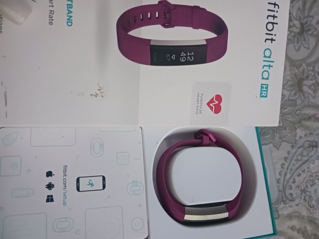Fitbit Alta HR