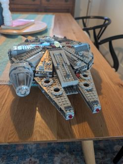 Lego Millennium Falcon