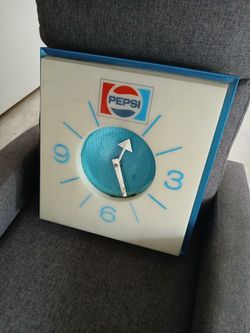 Vintage Pepsi Clock
