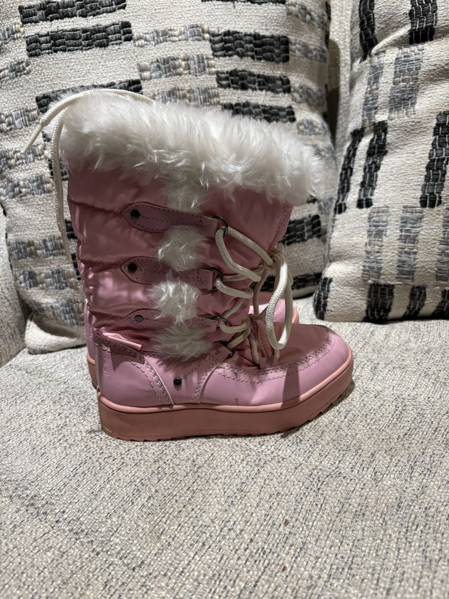 Girls Pink Snow Boots Size 11.5c