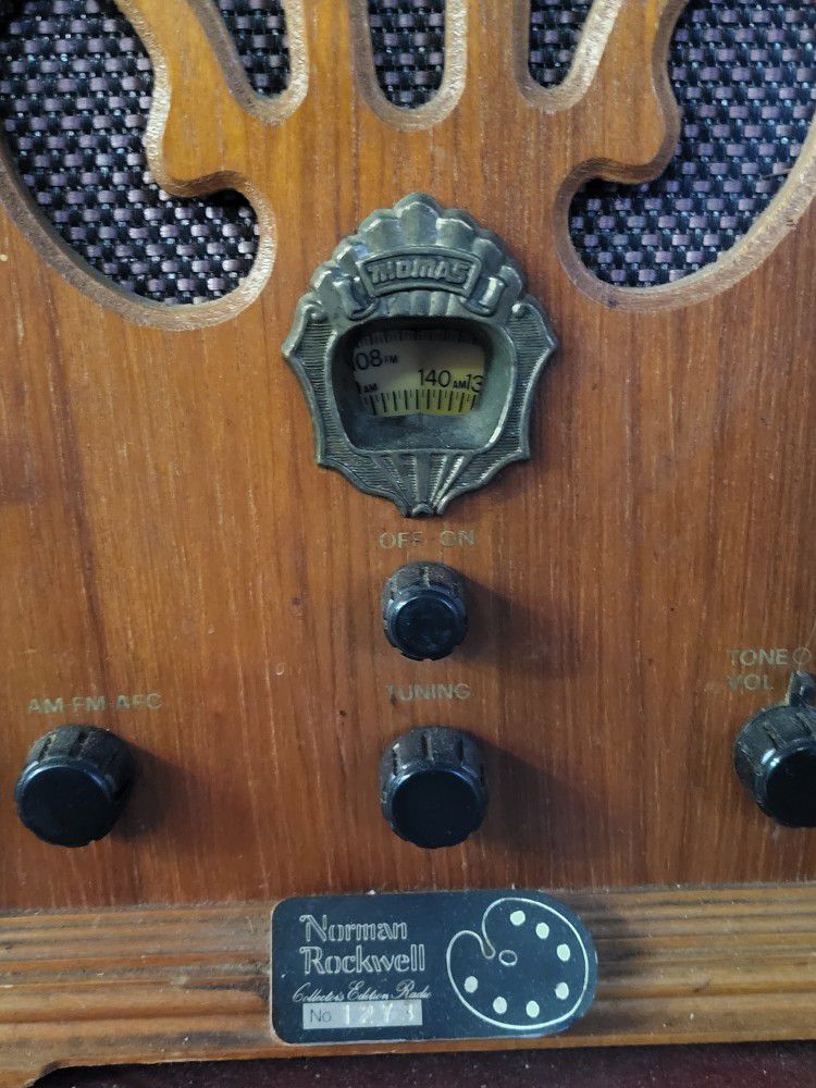 Antique Norman Rockwell Music Set / Radio