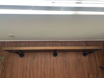 Floating shelf and mounts