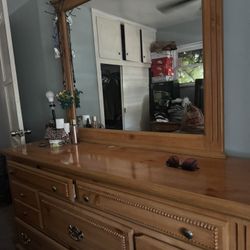 Bedroom Dresser Set