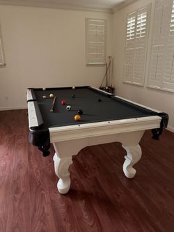 8 foot pool table