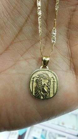 14k Gold chain & charm 18 inch long 4.2 grams