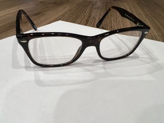 Ray Ban Eyes Sunglasses