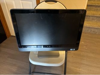 Dell and HP monitors