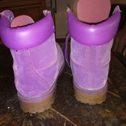 PURPLE TIMBERLAND BOOTS (WOMEN)