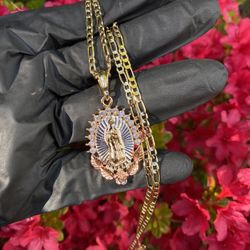 Virgin Gold Plated / Virgen Oro Laminado 