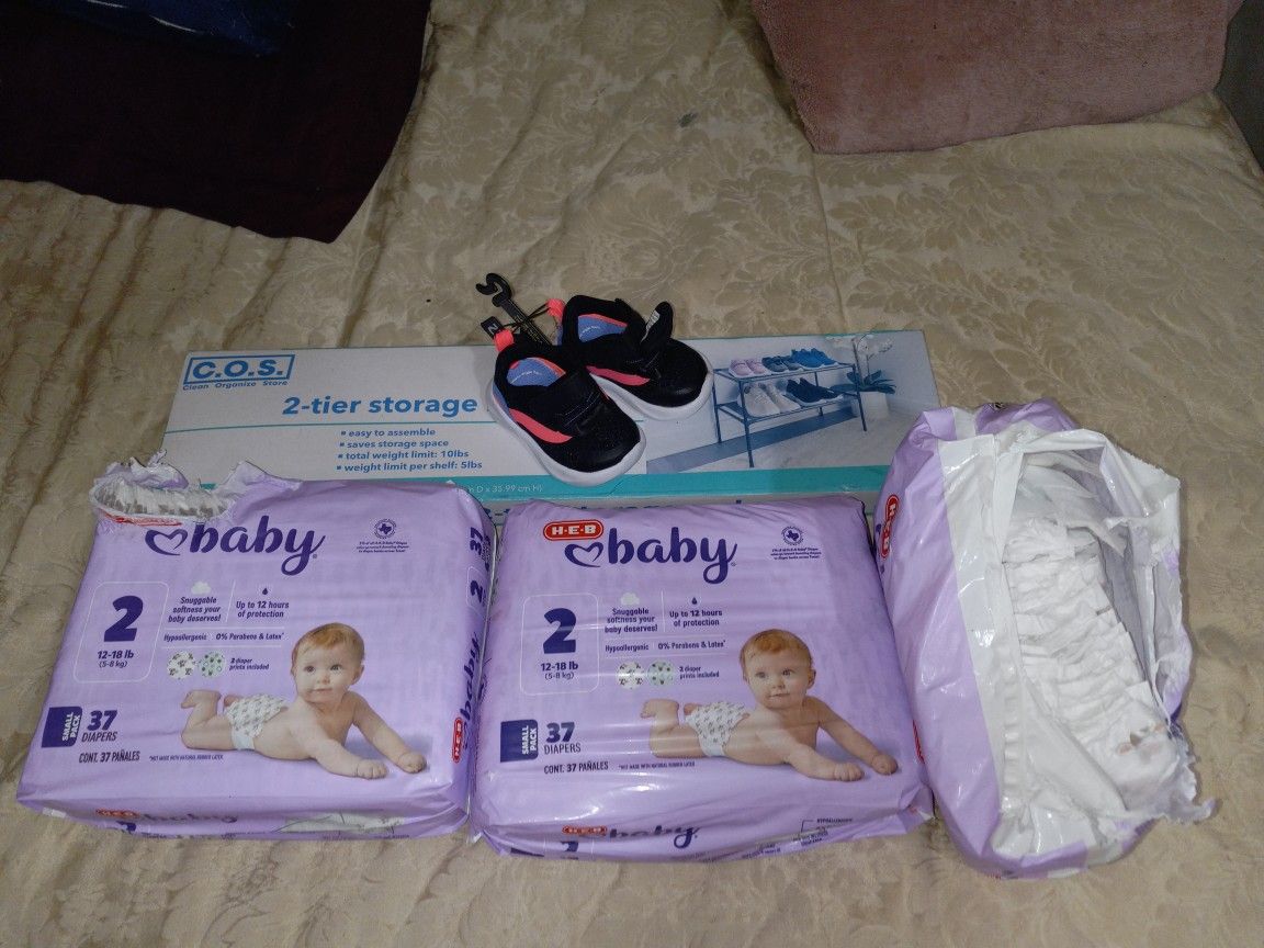 Pampers Size 2 Baby Shoes Size 2 Plus A Storage Rsck