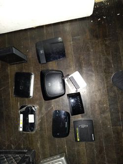Wireless Routers  MOVING SELL