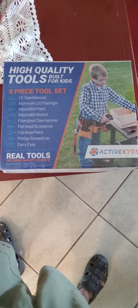 Activekyds 9 Piece Tool Set New In Box